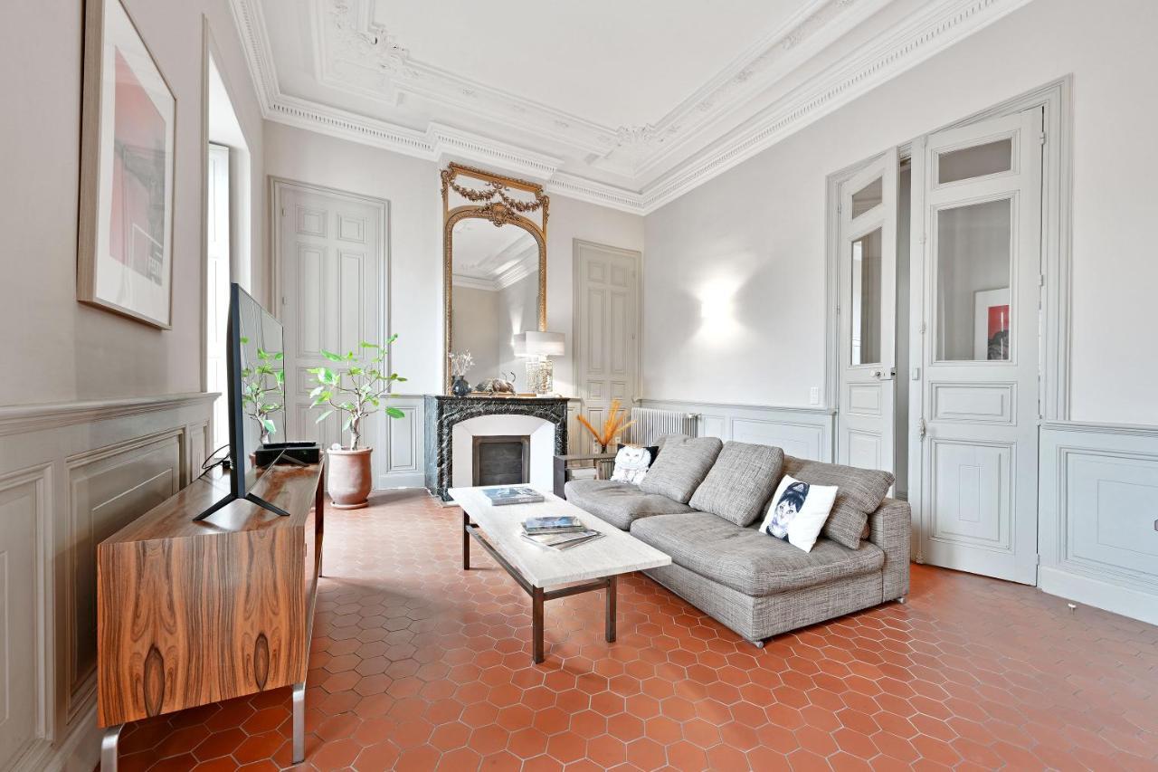 Le Vieux Sextier - Ac Clim - Lumineux - Wifi - Hypercentre Apartamento Avinhão Exterior foto